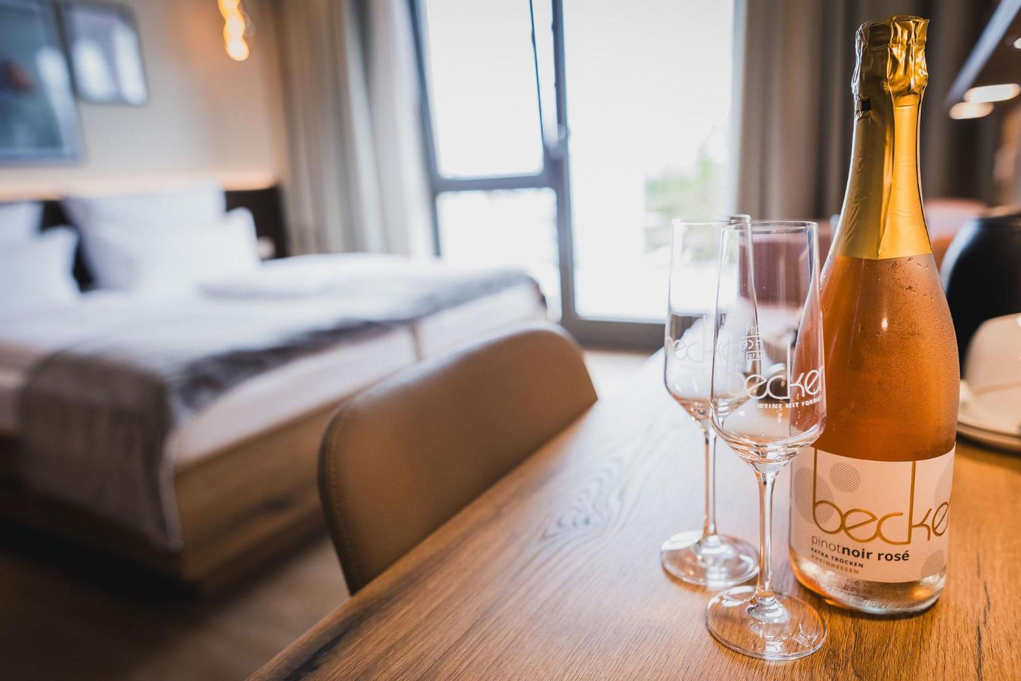 Weinzuhause Hotel-Restaurant-Vinothek Mommenheim Luaran gambar